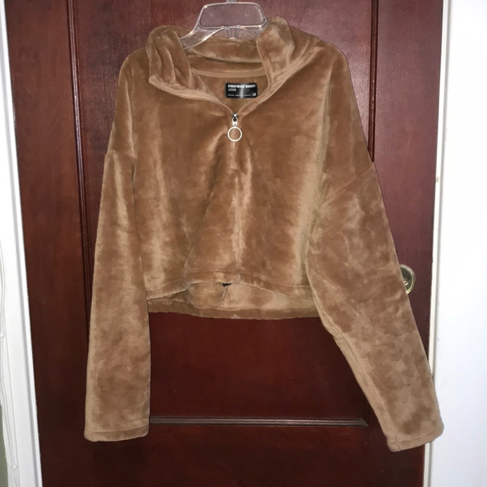 Fluffy Cropped Zip Up Pullover shirt